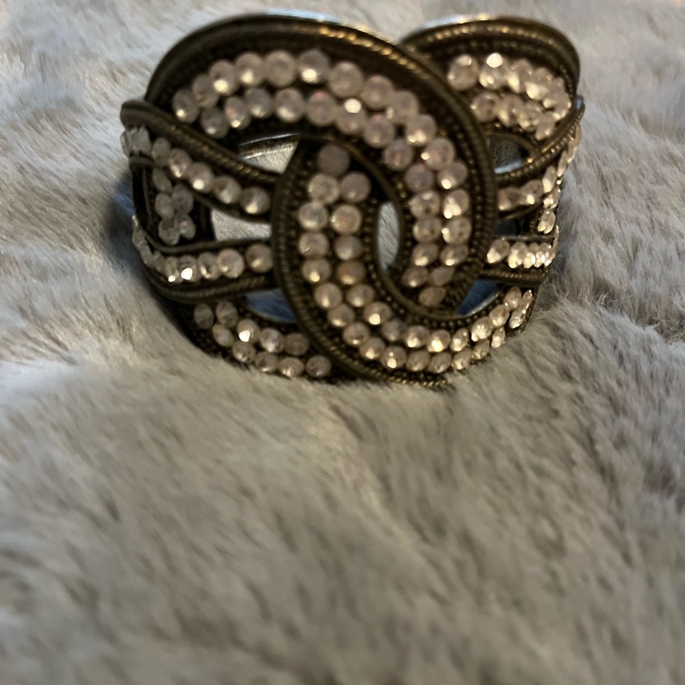Elegant Gold and Silver Women's Bracelet
